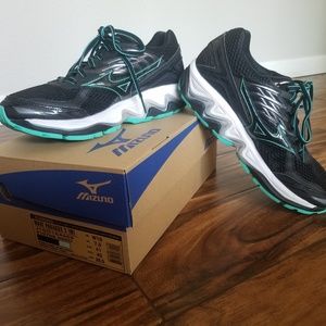 Mizuno running shoes